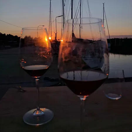 Lovely 2-story By The Sea On Bornholm 빌라