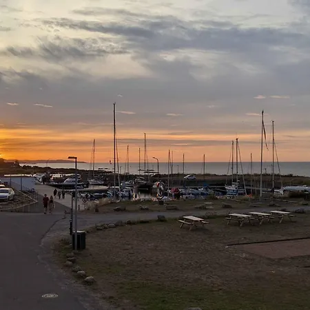 Lovely 2-story By The Sea On Bornholm * 스바네케